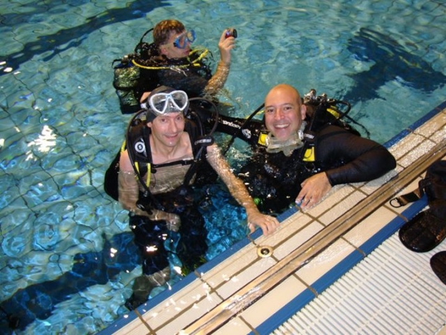  Erste im Pool 